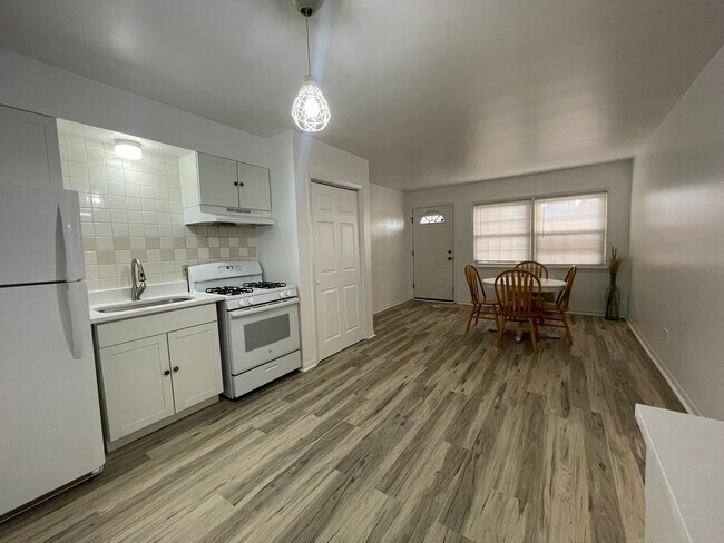 Photo - 2132 N Harlem Ave Unit 1M