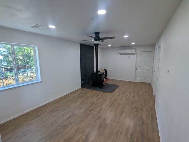 Photo - 13742 Blair Ln