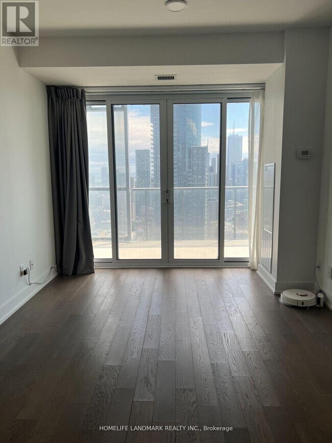 Photo - 7 Grenville St Unit 4611