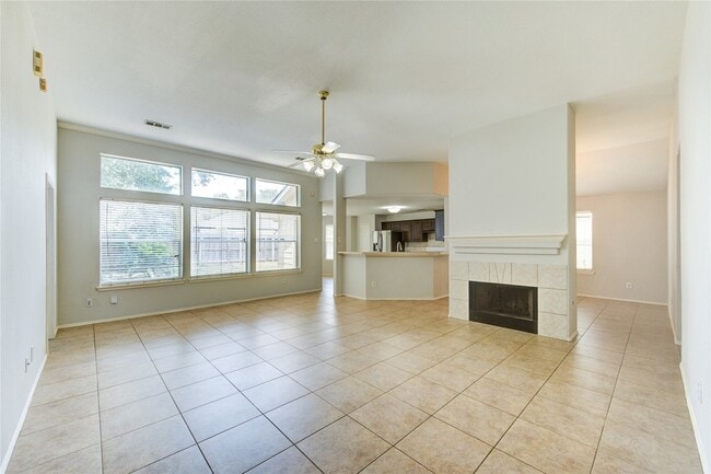 Photo - 19814 Lindenfield Pl