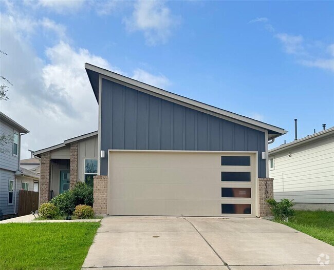 Building Photo - 2307 Langdale Ln Rental