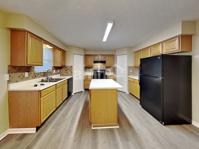 Photo - 1009 Legacy Ln SW