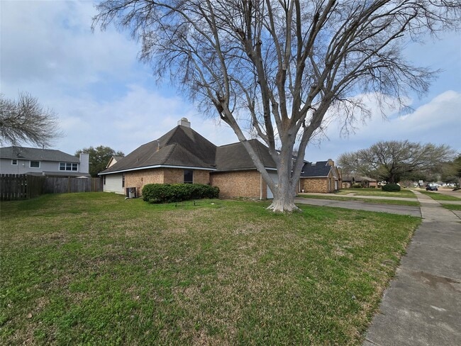 Photo - 1818 Pine Hollow Dr