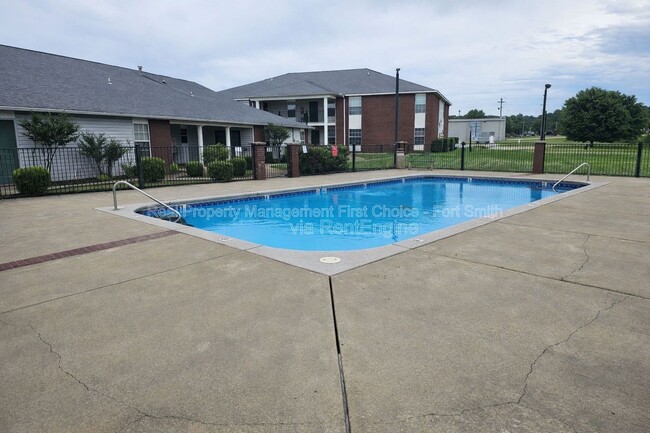 Photo - Cedar Creek Village Apartments and Townhomes