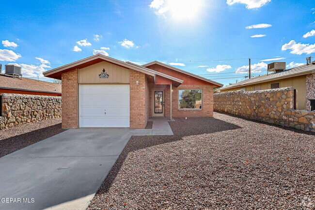Building Photo - 287 Sunset Hills Dr Rental
