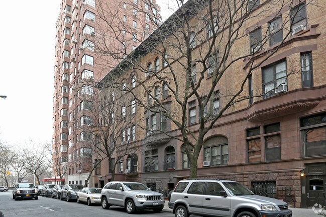 Photo - 321 W 82nd St