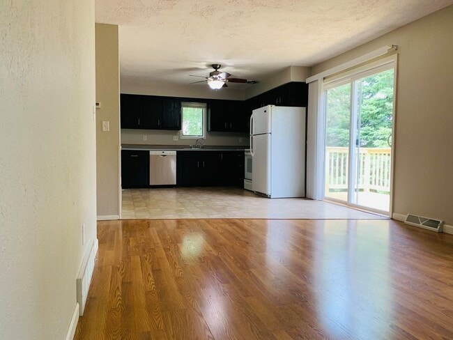 Photo - 2800 W Spencer St Townhome
