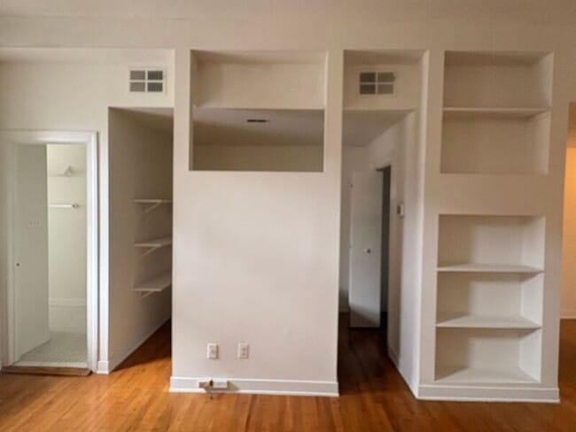 17 W Preston St