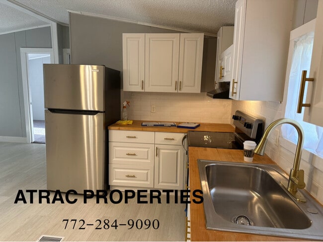 Photo - 608 NE Diana Terrace