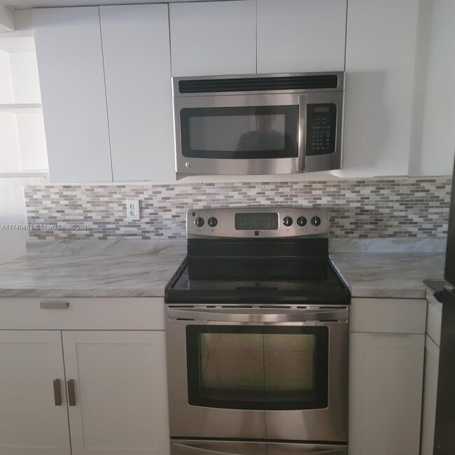 Photo - 8600 SW 109th Ave Apartamento Unidad 4-204