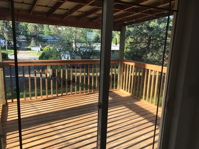 Photo - SPACIOUS 4BD/3BA SOUTH HILL HOME | 2-CAR GARAGE | FENCED YARD | W/D INCLUDED