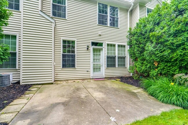 Photo - 2708 Wyndgate Ct