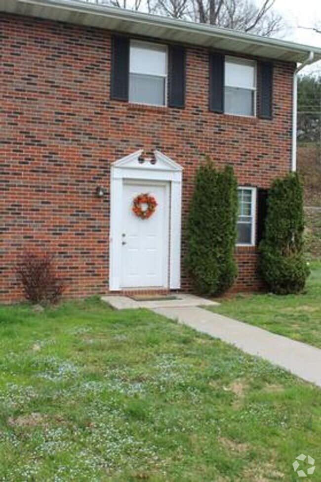 Building Photo - Marbleton Townhomes