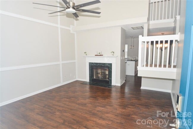 Photo - 605 Mountainwater Dr