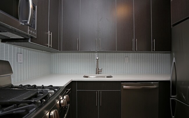 Photo - 419 W 52nd St Condo Unit 318