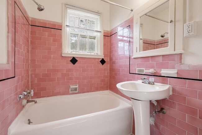 Photo - The Gardenia