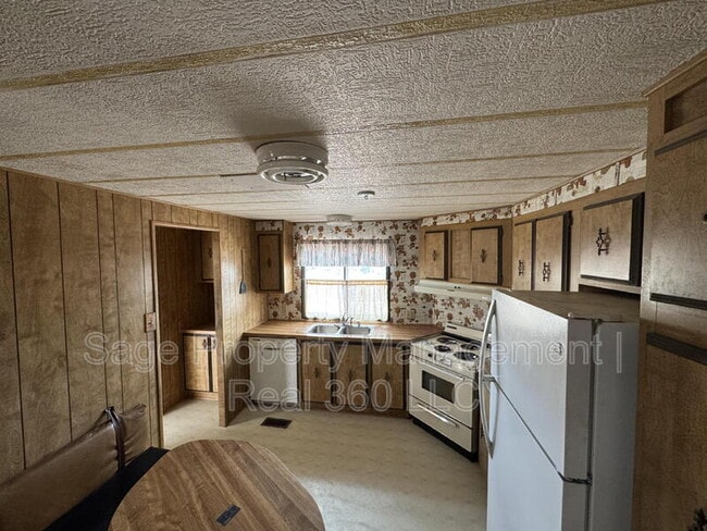 Photo - 7635 E Golf Ave