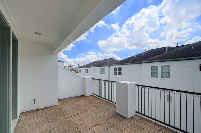 Photo - 1110 Thompson St