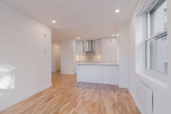 Photo - 5530 Chem. de la Côte St Luc Unité 19