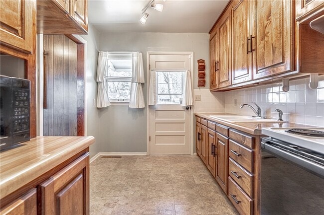 Photo - 1005 N 12th St