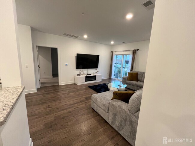 Photo - 826 Stiller Ln