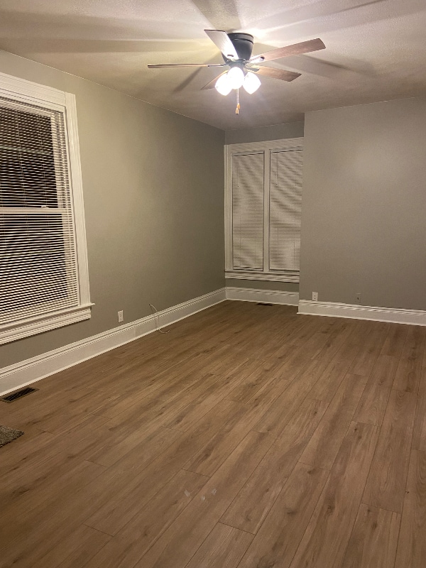 Photo - 610 Carnahan Ave
