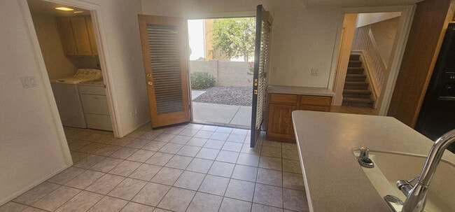 Photo - 333 E Lilac Dr