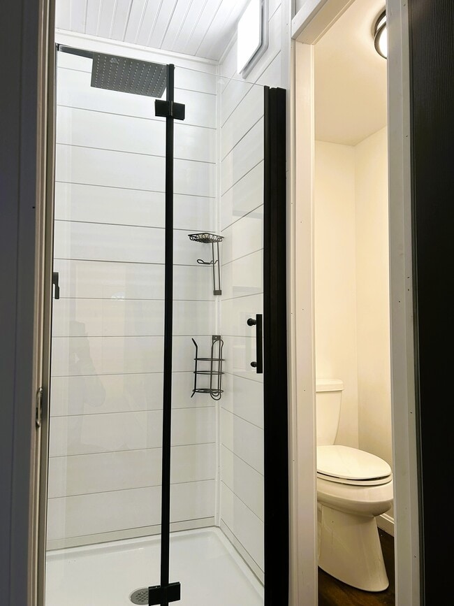 Photo - 241 Market St