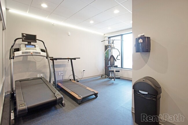 Photo - 1243 E Cherry St Unidad 303