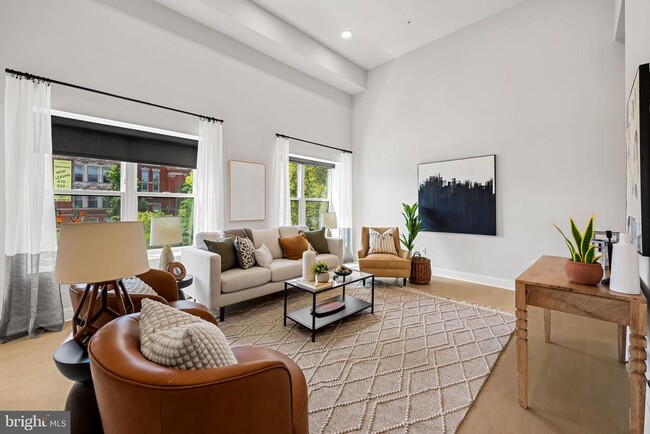 Photo - 600 N Howard St Apartment Unit 304