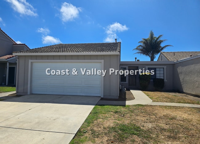 Building Photo - Salinas Home for RENT!!!