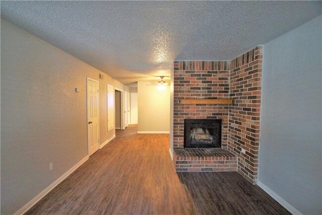 Photo - 1320 Southport Dr