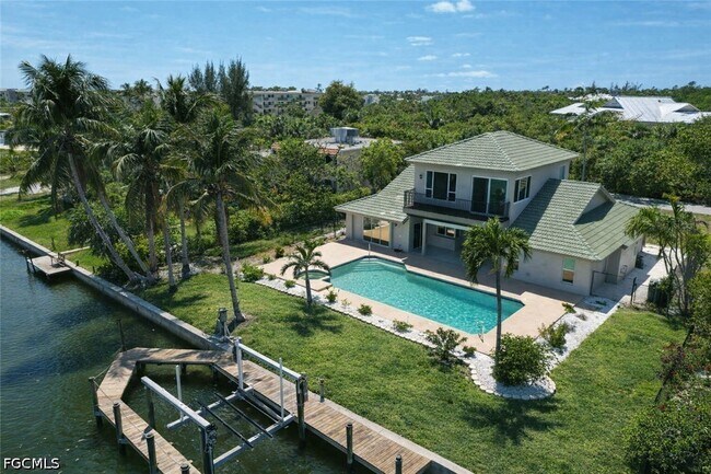 Photo - 780 Beach Rd