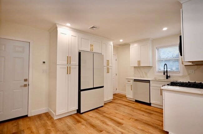 Photo - 12 Leroy Ave Unit #1