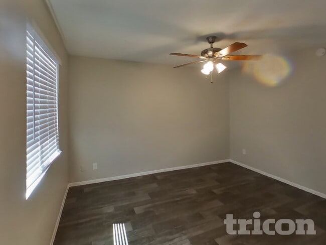 Photo - 459 S Johnson