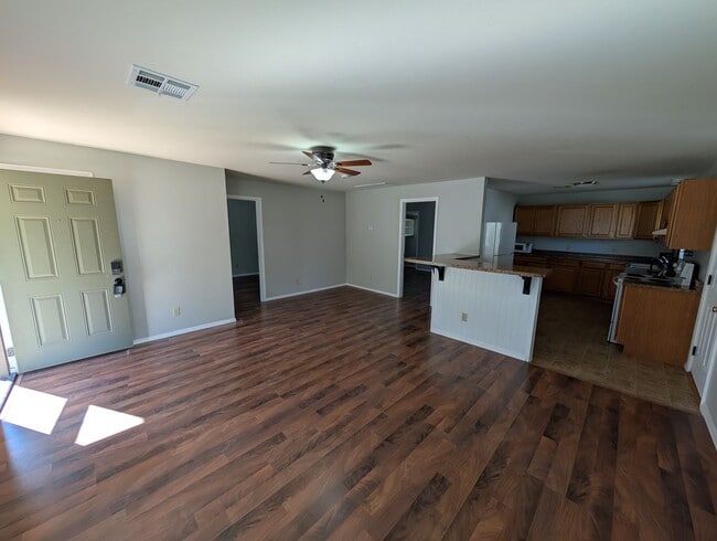 Photo - 2 bedroom 1 bathroom house in Downtown Edmond with central heat and air and washer/dryer hookup