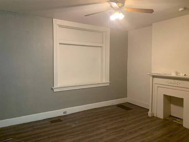 Photo - SPACIOUS HOUSE WITH EVERYTHING YOU NEED - AVAIL AUGUST!