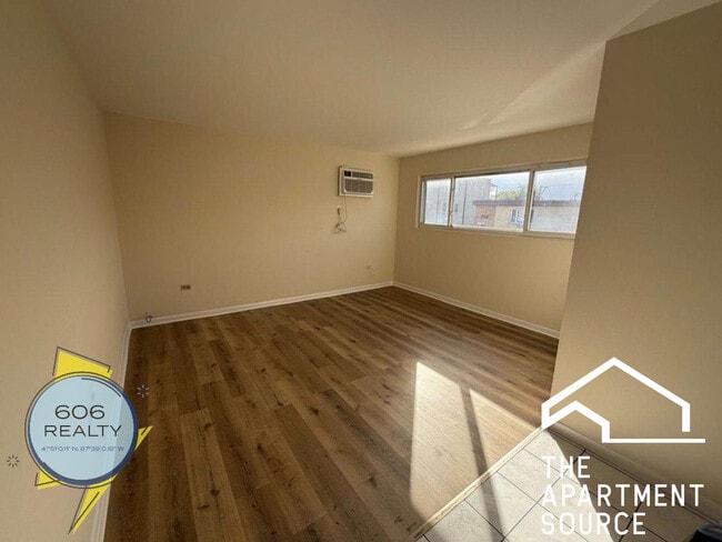 Photo - 5758 W 35th St Unit 301