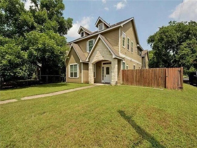 Photo - 5501 Duval St