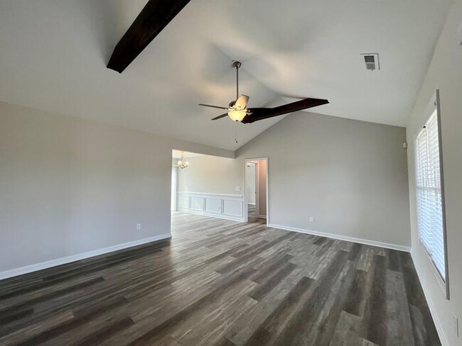 Photo - 40 Old Hamilton Rd