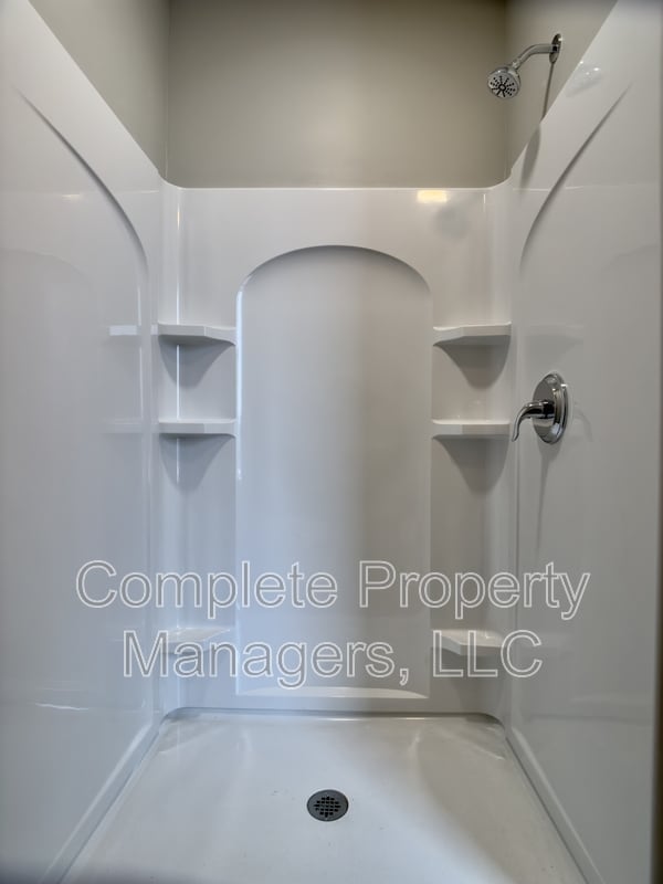 Photo - 101 1/2 N Mill St