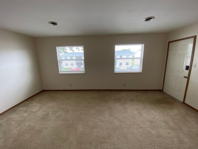 Photo - 114 Sandstone Ct