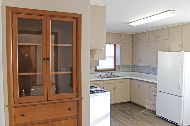 Photo - 2-Bedroom, 1-Bath House for Rent Unit 1712 S 8th Ave