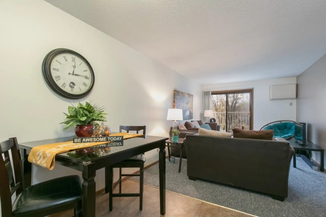 Photo - 505 12th St S Apartment Unit 305