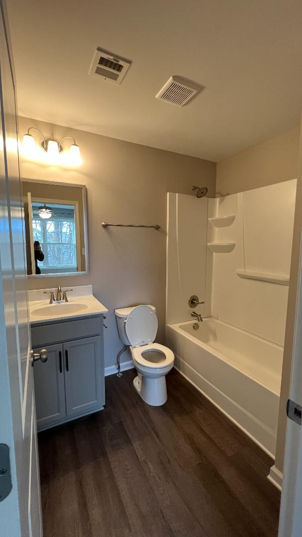 Photo - 724 Commerce St