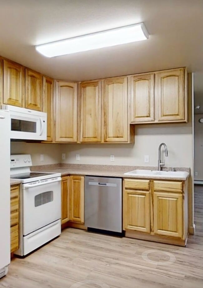 Photo - 1447 Joyce Dr