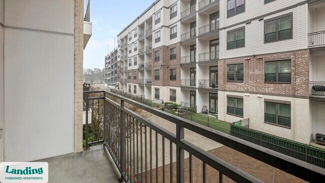 3030 Summer St Unit 238