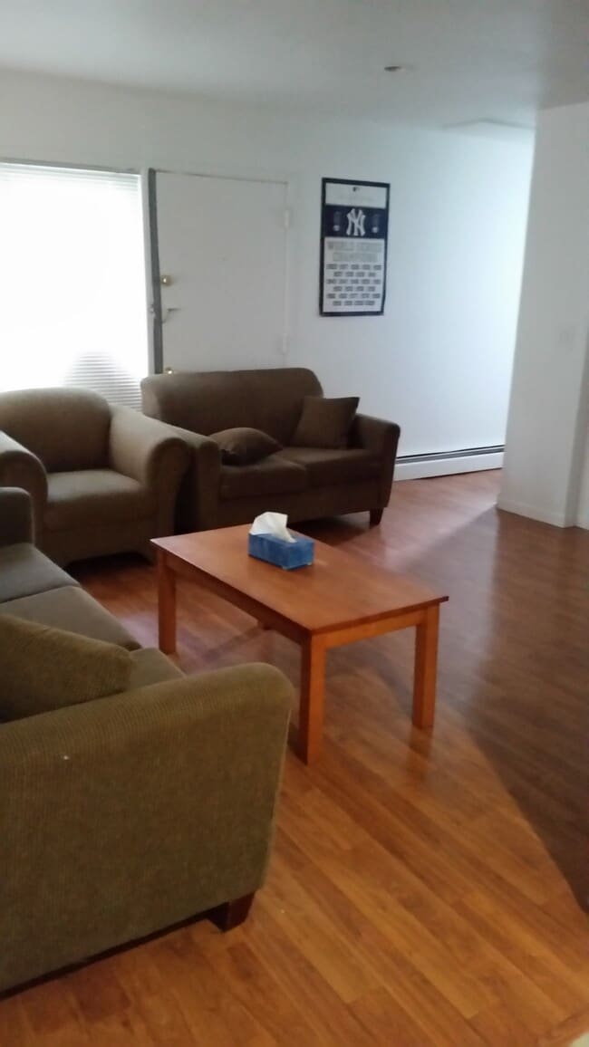 1130 S Forest Ave Unidad 2
