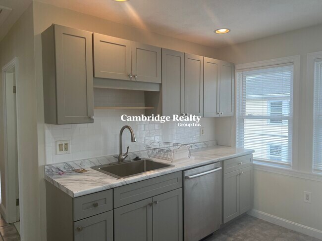 Photo - 20 Henley St Unit 2