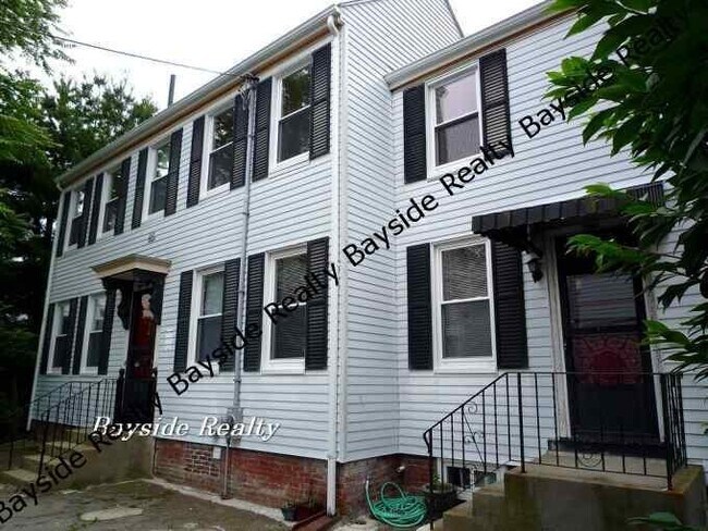 Photo - 466 Cambridge St